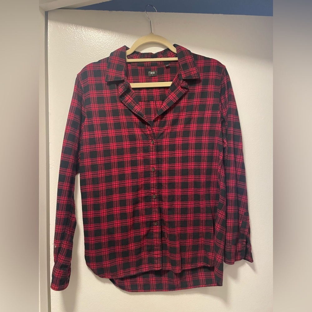 Uniqlo Red and Black Plaid Button Down Shirt